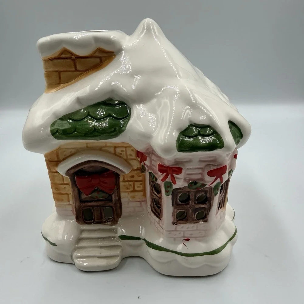 Vintage ONI Taiwan Lighted Ceramic Christmas Cottage House Holiday Decor‎